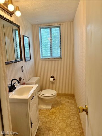 7265 Farnham Drive, Mentor, OH 44060