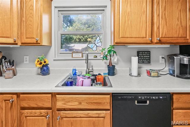 501 St John Drive, Belleville, IL 62221