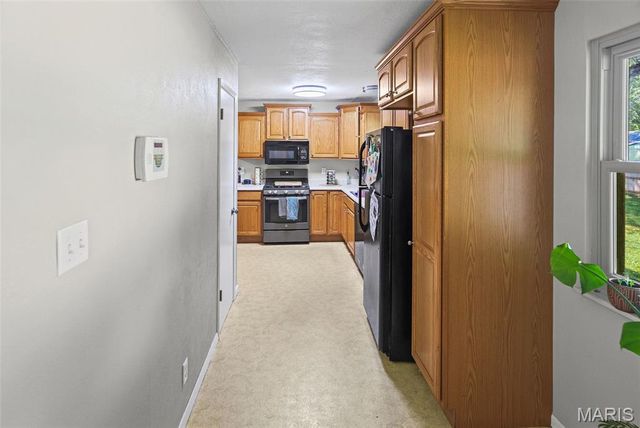 501 St John Drive, Belleville, IL 62221