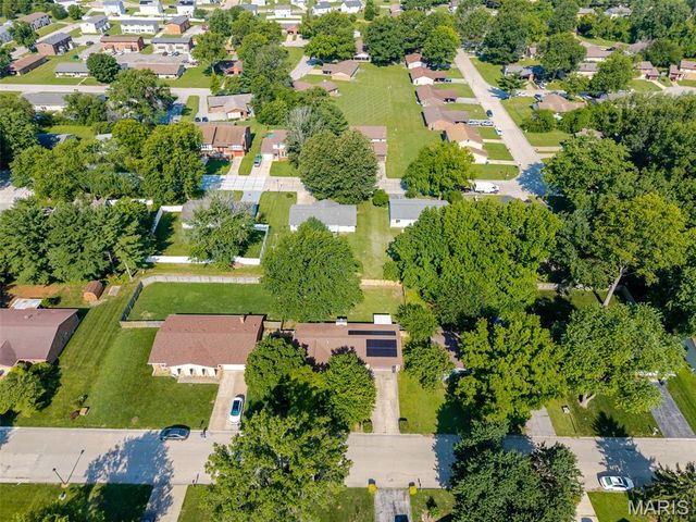 501 St John Drive, Belleville, IL 62221