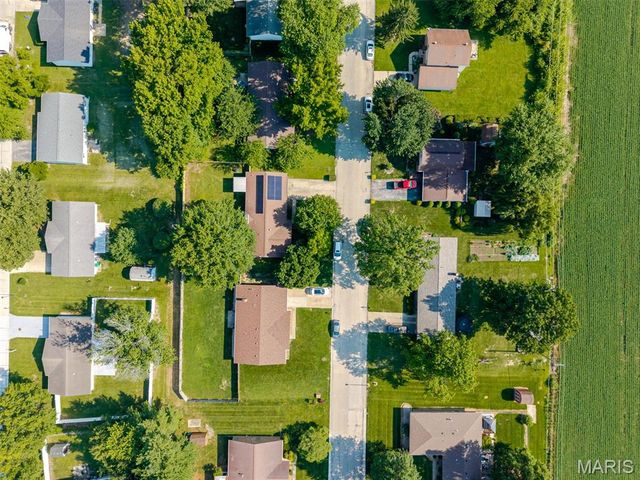 501 St John Drive, Belleville, IL 62221