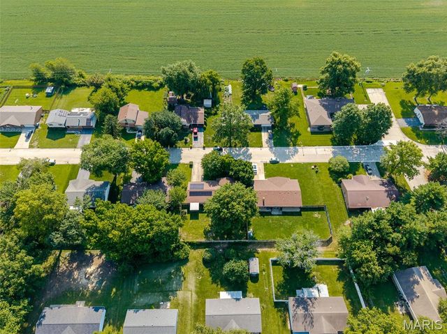 501 St John Drive, Belleville, IL 62221