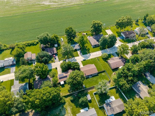 501 St John Drive, Belleville, IL 62221