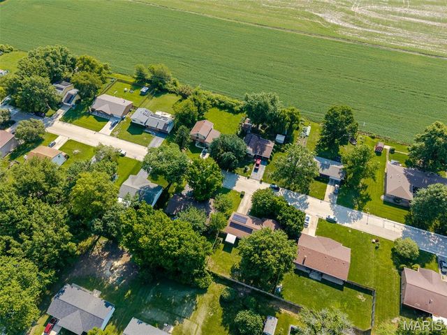501 St John Drive, Belleville, IL 62221