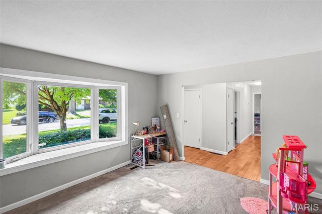 501 St John Drive, Belleville, IL 62221