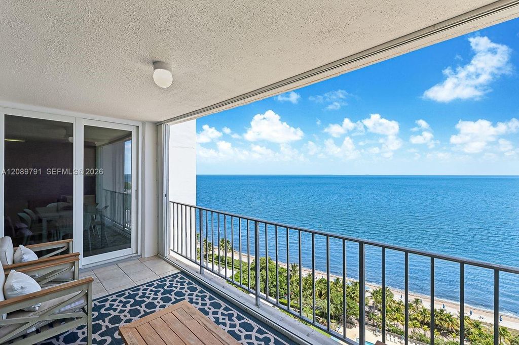 881 Ocean Drive 19C, Key Biscayne, FL 33149