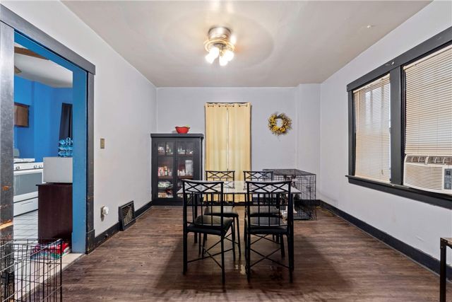 33 Cedricton St, Carrick, PA 15210