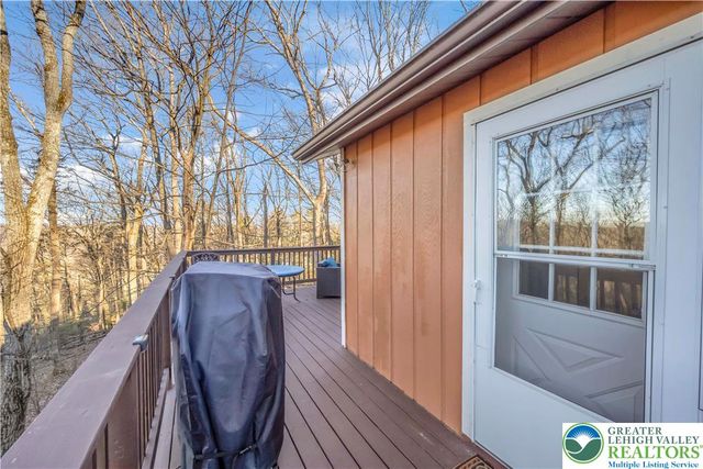 3493 Farview Drive, East Stroudsburg, PA 18302