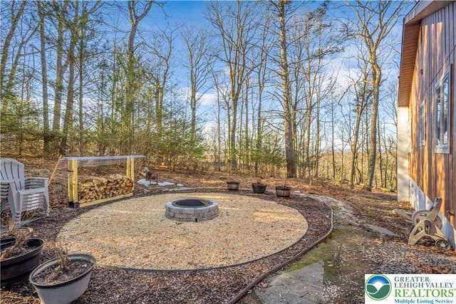 3493 Farview Drive, East Stroudsburg, PA 18302