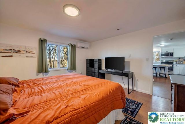 3493 Farview Drive, East Stroudsburg, PA 18302