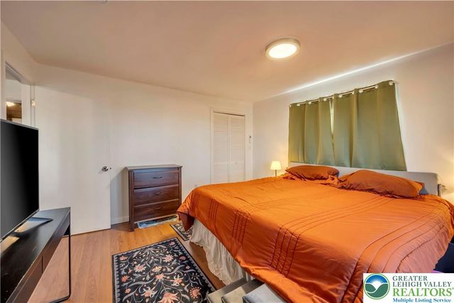 3493 Farview Drive, East Stroudsburg, PA 18302