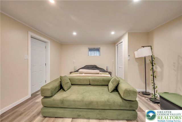 3493 Farview Drive, East Stroudsburg, PA 18302