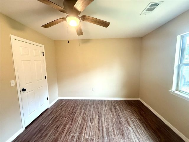 222 County Road 1788, London, AR 72847