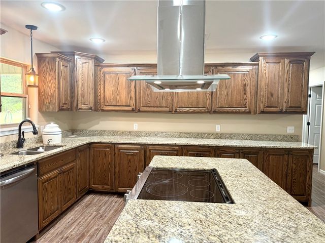 222 County Road 1788, London, AR 72847