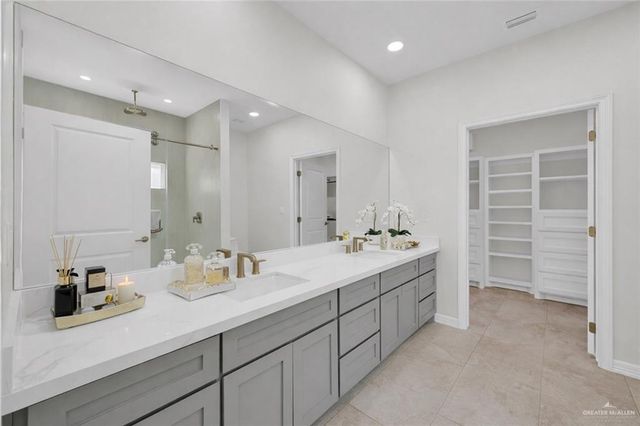 5424 San Diego Drive, Edinburg, TX 78542