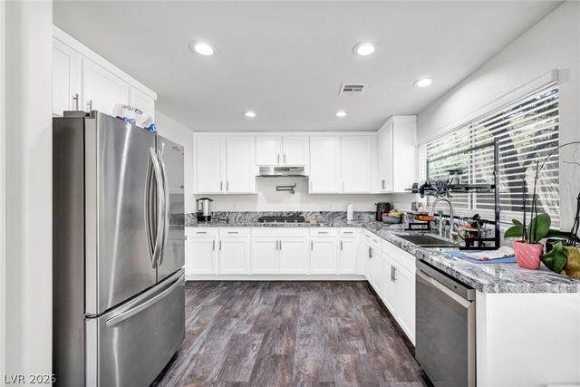 1705 Plata Pico Drive, Las Vegas, NV 89128