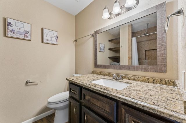 1831 Sherwood Forest Street 28, Houston, TX 77043