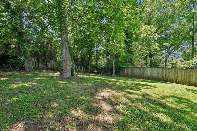 1544 Thomas Road, Decatur, GA 30032