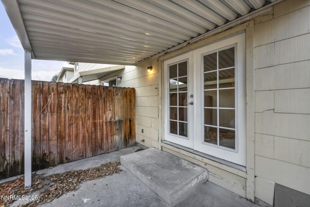 385 Smithridge Park, Reno, NV 89502