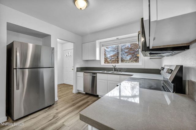 385 Smithridge Park, Reno, NV 89502