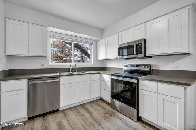 385 Smithridge Park, Reno, NV 89502