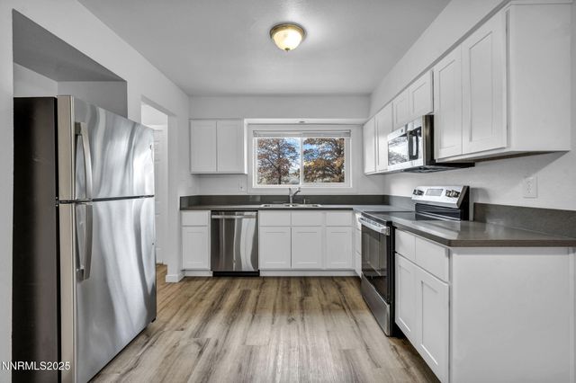 385 Smithridge Park, Reno, NV 89502