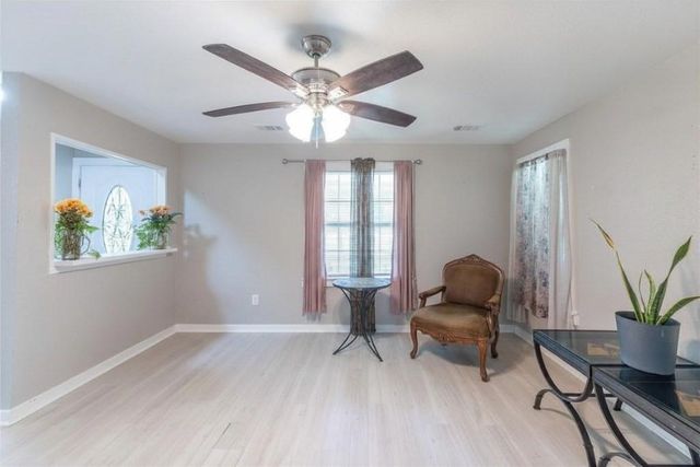 2118 Rolling Hills Road, Conroe, TX 77303