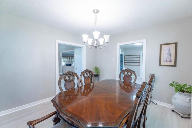 2118 Rolling Hills Road, Conroe, TX 77303