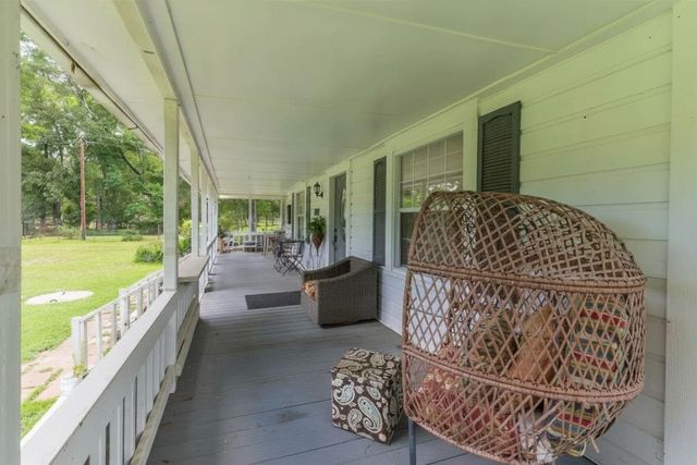 2118 Rolling Hills Road, Conroe, TX 77303
