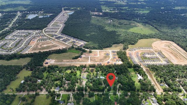 2118 Rolling Hills Road, Conroe, TX 77303
