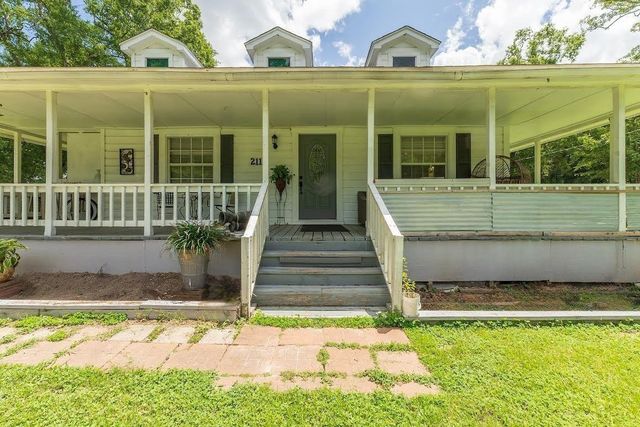 2118 Rolling Hills Road, Conroe, TX 77303