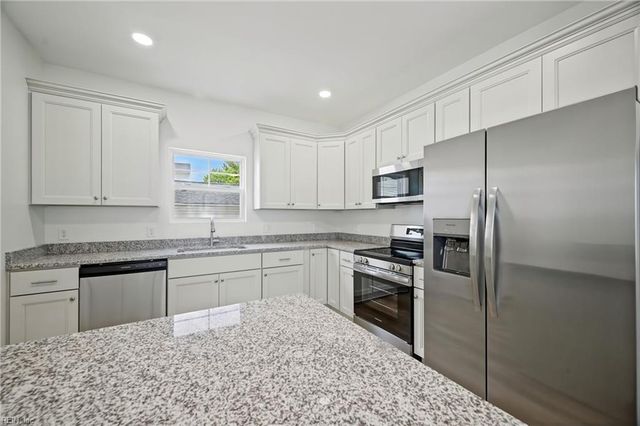 218 Chestnut ST, Suffolk, VA 23434