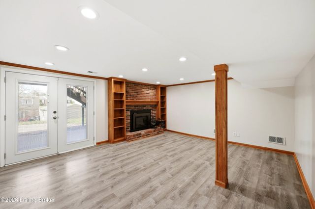 4702 Longborough Ct, Jeffersontown, KY 40299