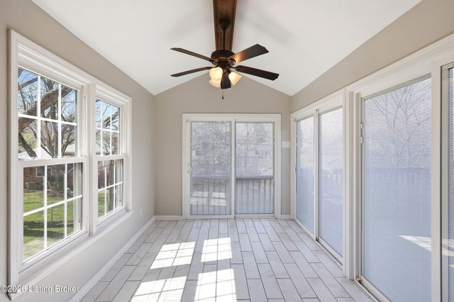 4702 Longborough Ct, Jeffersontown, KY 40299