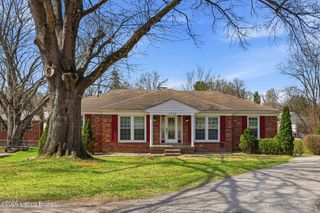 4702 Longborough Ct, Jeffersontown, KY 40299