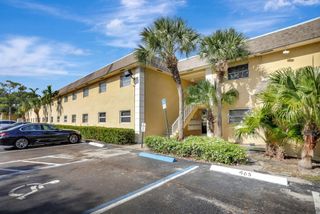 5168 NE 6TH Avenue 406, Oakland Park, FL 33334