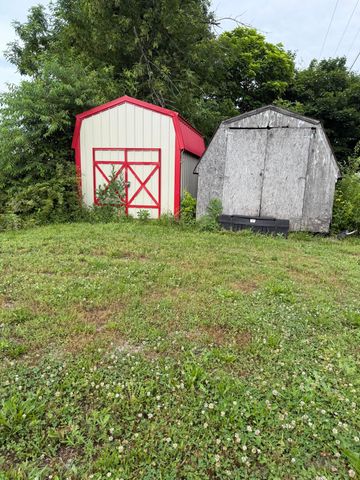 40 Poplar Grove Road, Flemingsburg, KY 41041