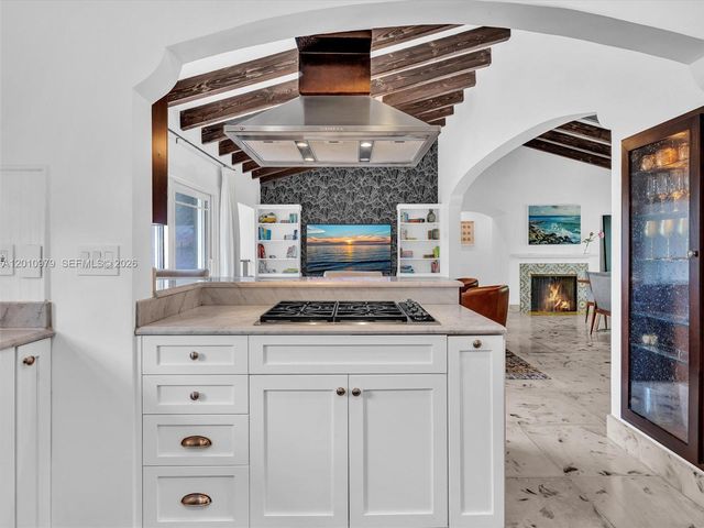 744 NE 18th Ave, Fort Lauderdale, FL 33304