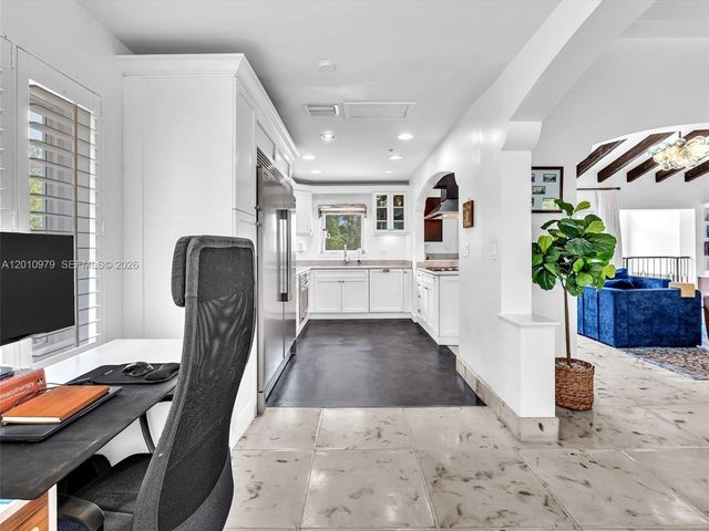 744 NE 18th Ave, Fort Lauderdale, FL 33304