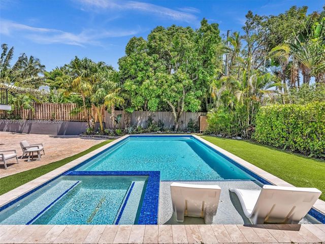 744 NE 18th Ave, Fort Lauderdale, FL 33304