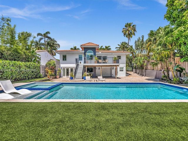 744 NE 18th Ave, Fort Lauderdale, FL 33304