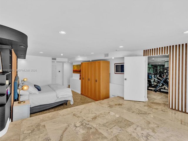744 NE 18th Ave, Fort Lauderdale, FL 33304