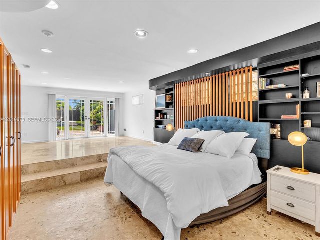 744 NE 18th Ave, Fort Lauderdale, FL 33304