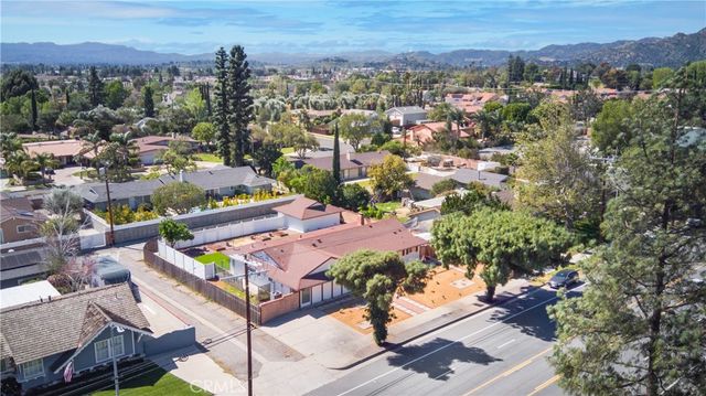 20800 Chatsworth, Chatsworth, CA 91311