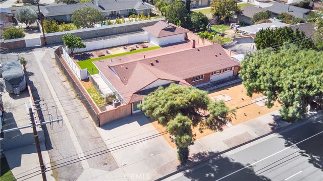 20800 Chatsworth, Chatsworth, CA 91311