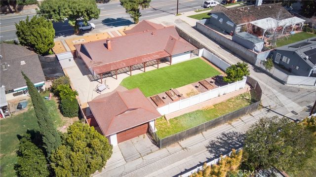 20800 Chatsworth, Chatsworth, CA 91311