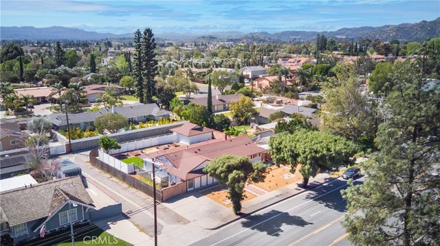 20800 Chatsworth, Chatsworth, CA 91311