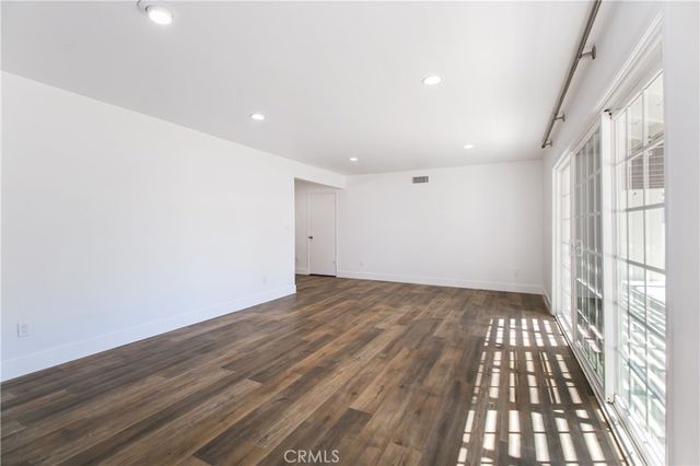 20800 Chatsworth, Chatsworth, CA 91311