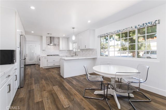 20800 Chatsworth, Chatsworth, CA 91311