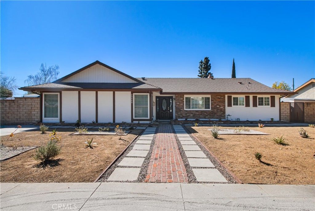 Image 1 of property listing at 20800 Chatsworth, Chatsworth, CA 91311